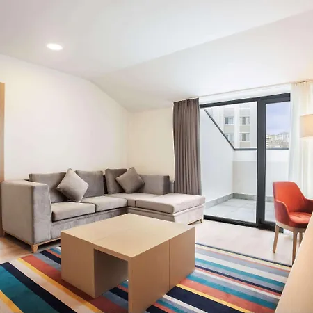Otel Tryp By Wyndham Oran