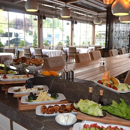 Otel Tryp By Wyndham Oran 3*