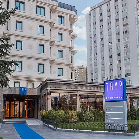 Otel Tryp By Wyndham Oran