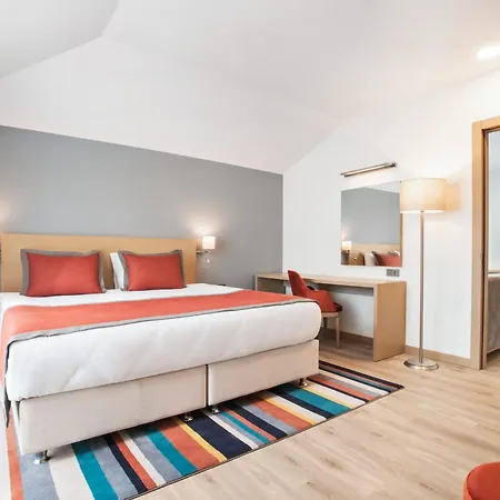 Tryp By Wyndham Oran מלון 3*