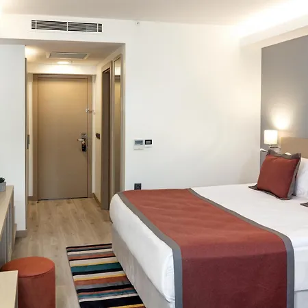 Hotel Tryp By Wyndham Oran 3*