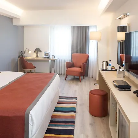 Tryp By Wyndham Oran Hotel