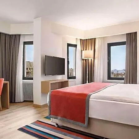 Tryp By Wyndham Oran 3* Ancara