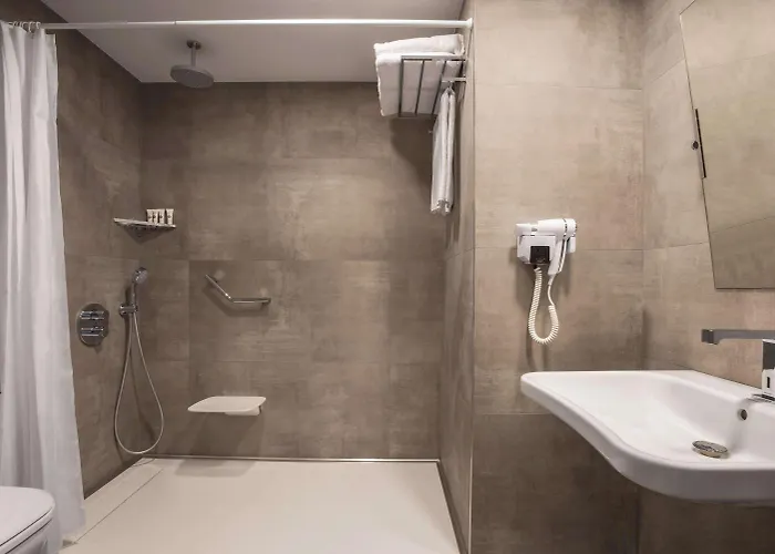 Tryp By Wyndham Oran 3* Ankara