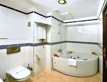 Tryp By Wyndham Oran Szálloda Ankara