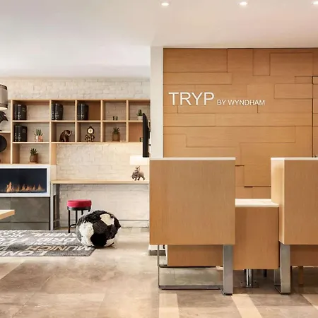Tryp By Wyndham Oran 3*