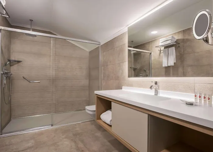 Tryp By Wyndham Oran فندق 3*