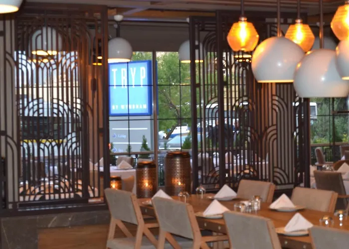 Tryp By Wyndham Oran Hotel Ankara