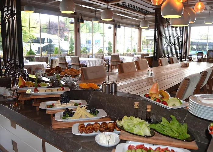 Hotel Tryp By Wyndham Oran 3*